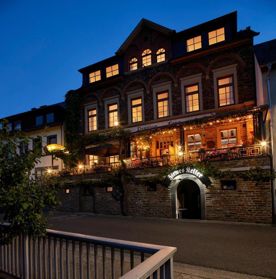 Отель Weinhaus Lenz Briedern Экстерьер фото